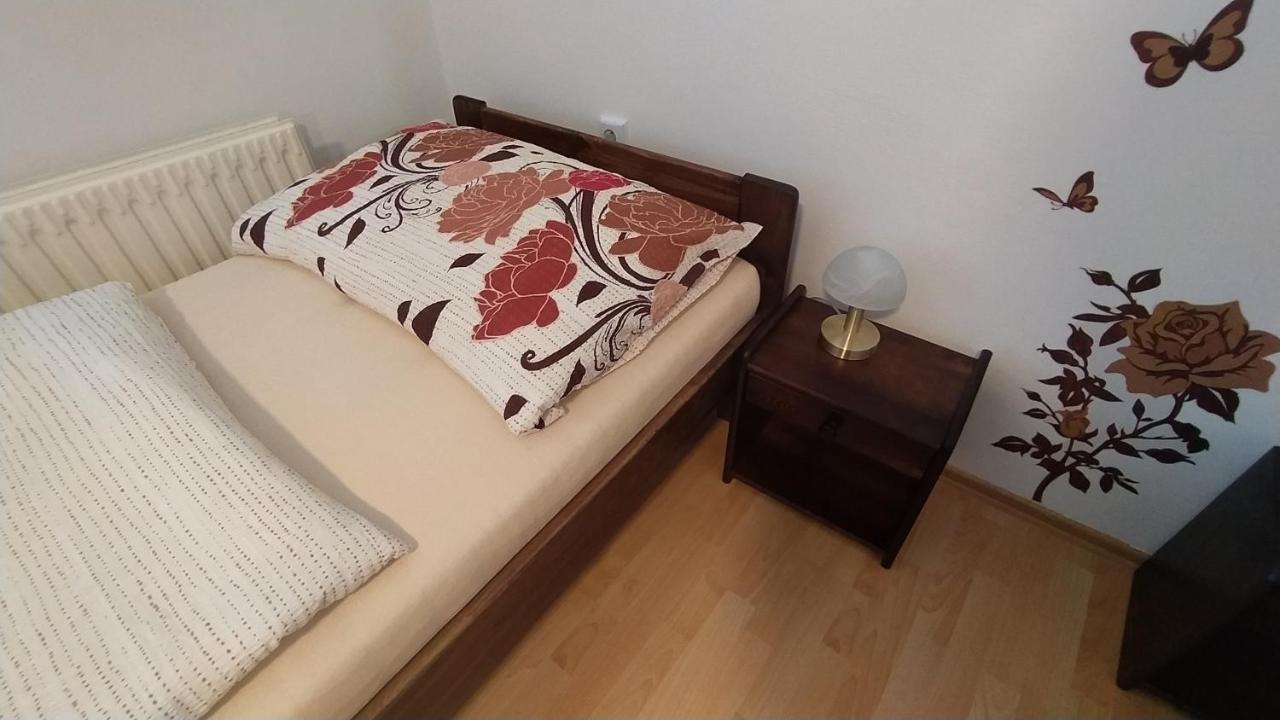 Apartman U Spycharu Bile Policany 外观 照片